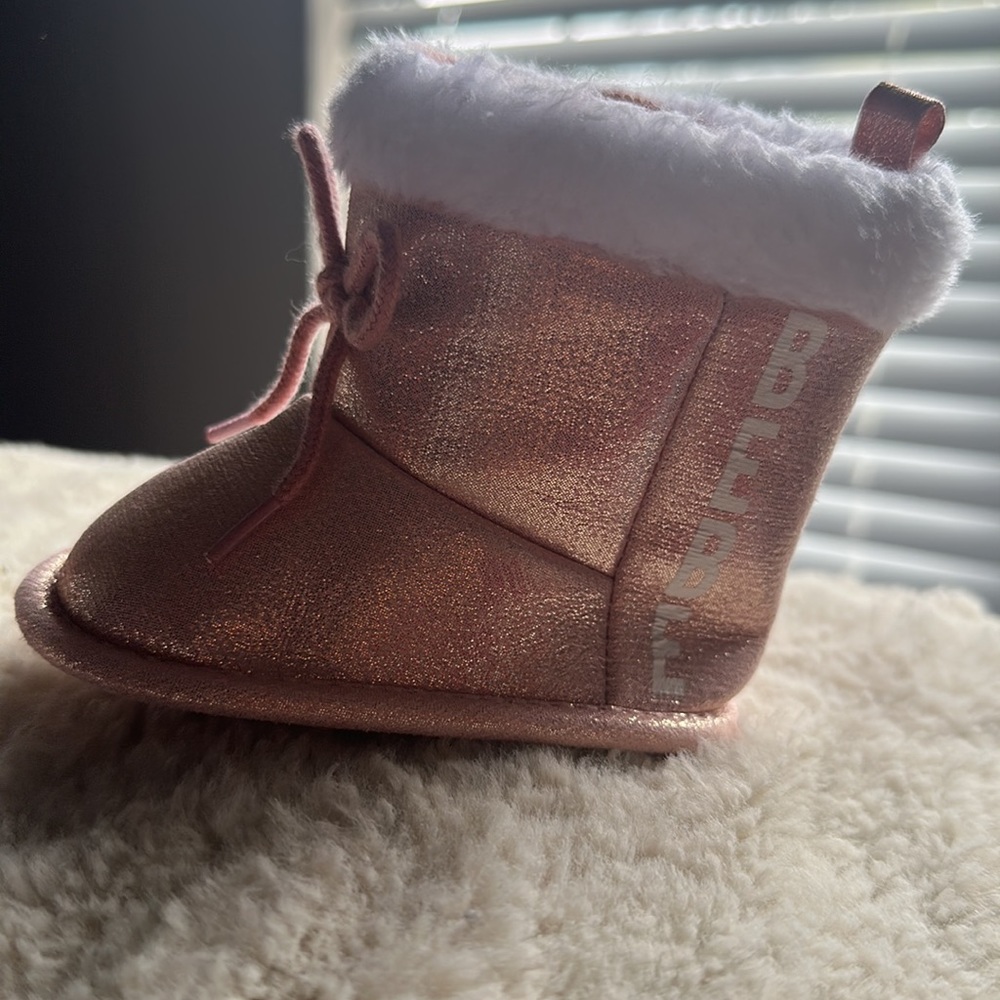 Baby Bebe Glitter Pink Boots with White Fur in Size 2 - Picture 4 of 4